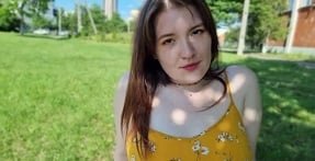 Chuyến du lịch đáng nhớ bên cô gái xinh đẹp