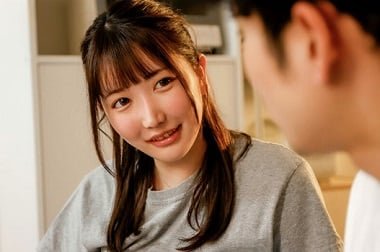 Nện tơi tả cô bạn cùng lớp khi ở chung nhà thử thách