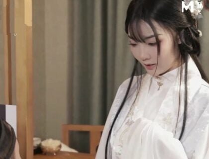 Party cùng thỏ trắng nóng bỏng